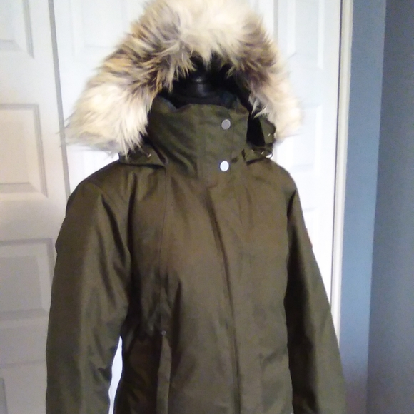 Columbia Alpine Escape Down Parka Waterproof  EUC Med brown/green colour! - Picture 3 of 13